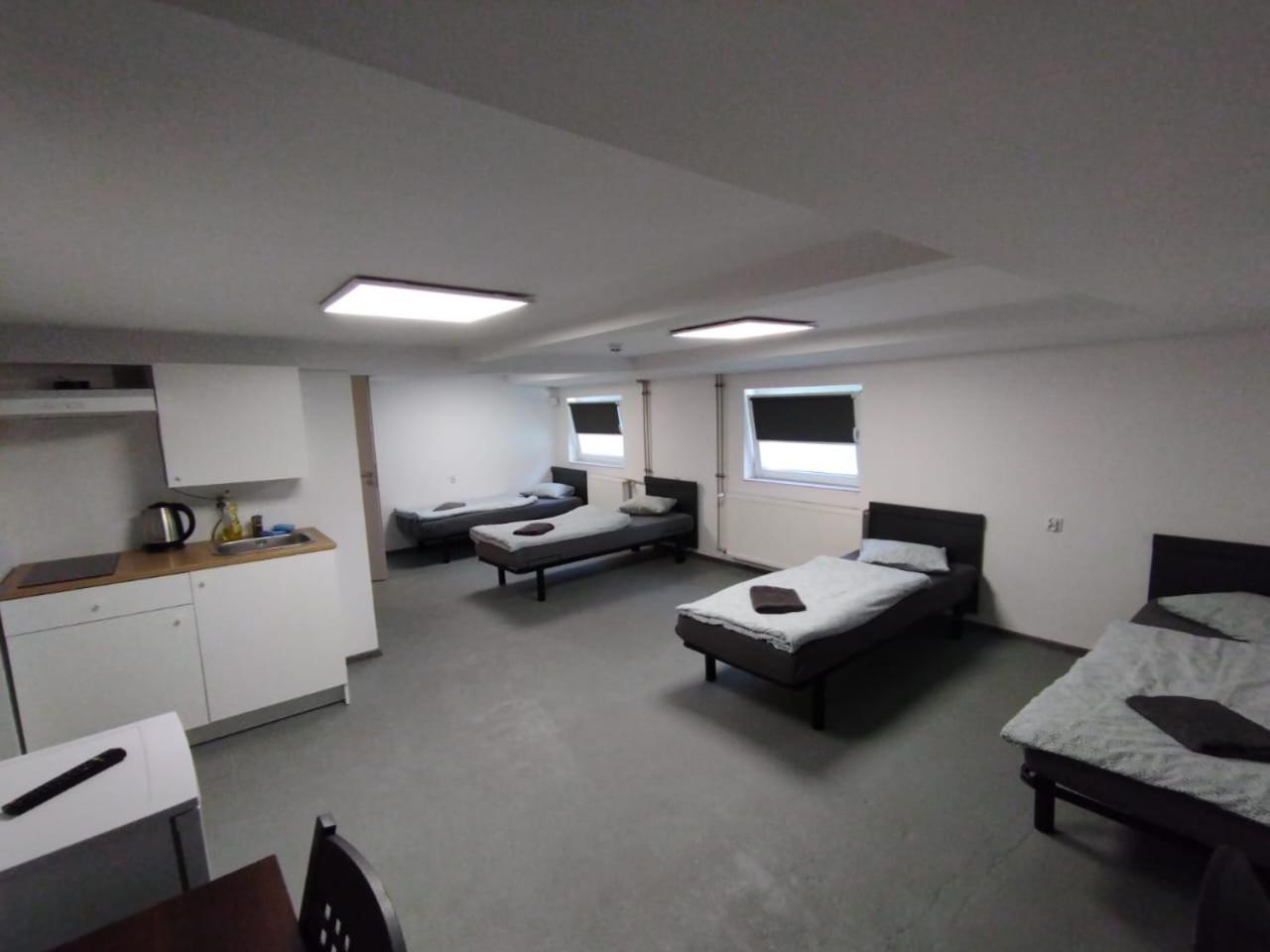 Mia Mia House Hostel *