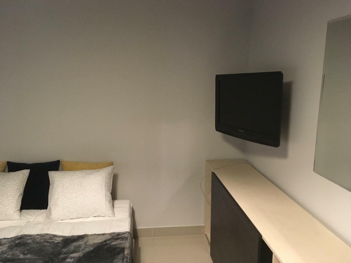 Hostel Mia Mia House *